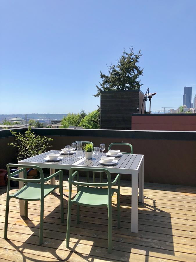 Central Modern Home With Rooftop Seattle Eksteriør bilde